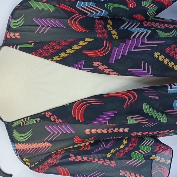 LULAROE MONROE COVERUP M - Picture 2 of 7